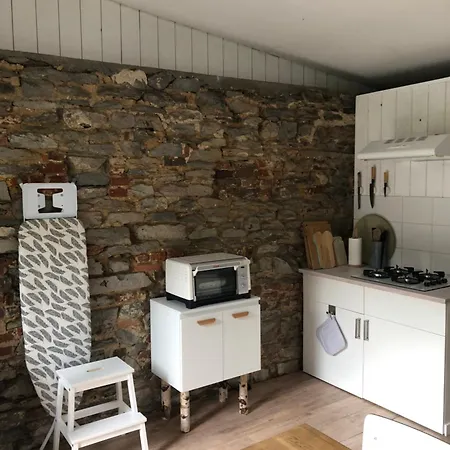 La Maison Lazare Nyaraló Tournai